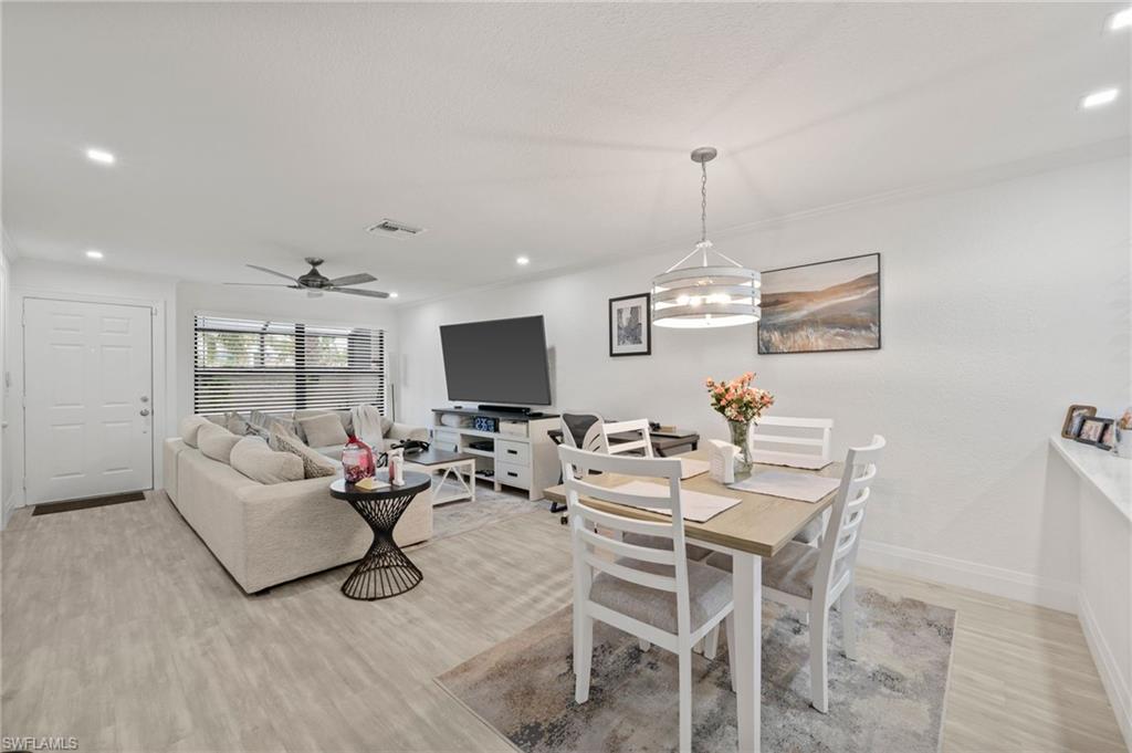 EMERALD WOODS - Residential