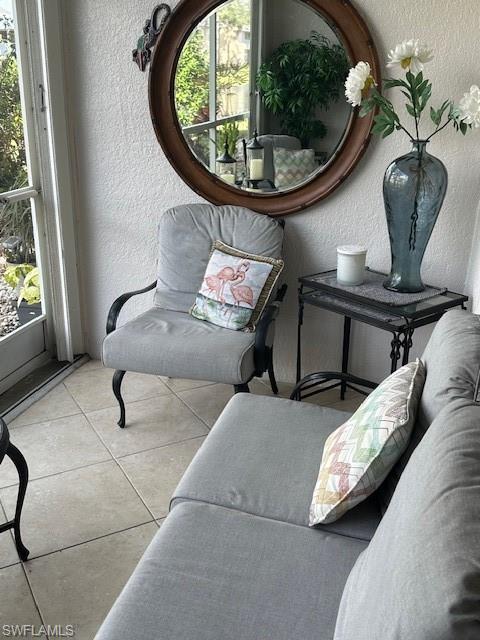 PEBBLE SHORES - Residential Lease