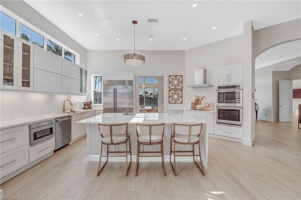 EDGEWATER - Residential