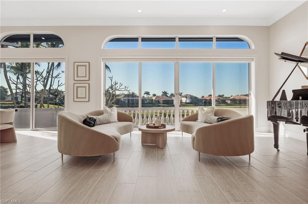 EDGEWATER - Residential