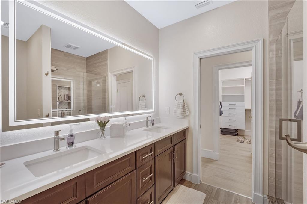 EDGEWATER - Residential