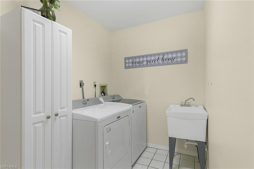 CAPE CORAL - Residential Lease