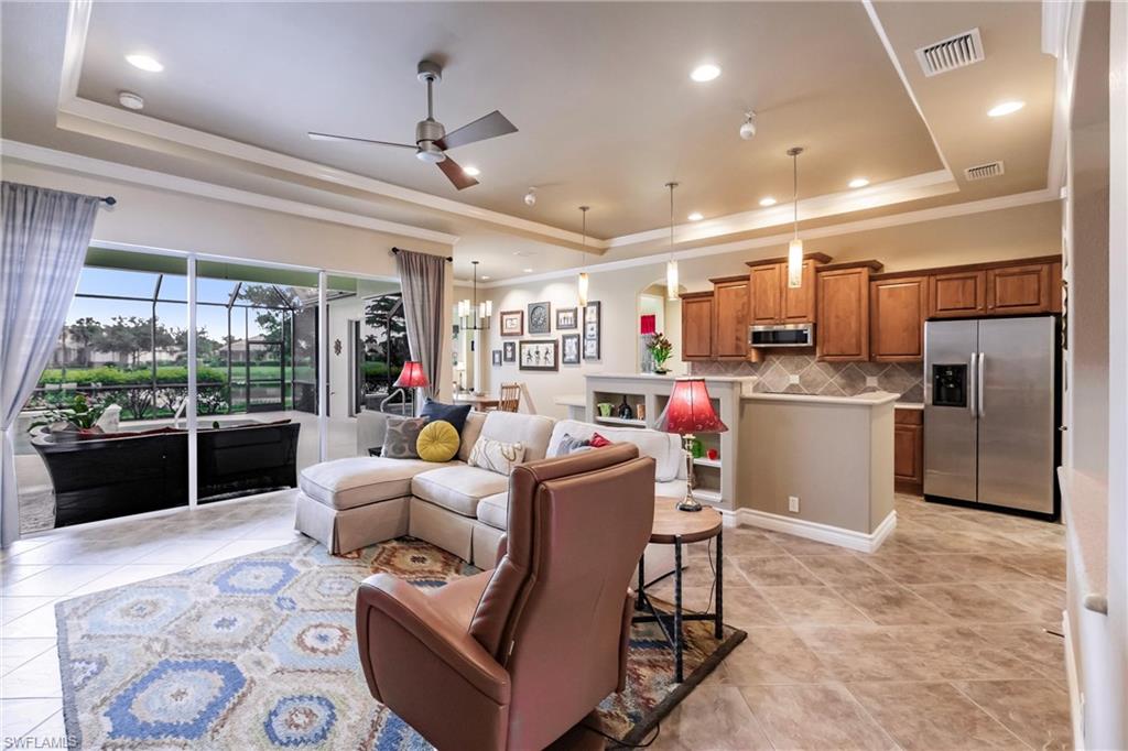 SABAL POINT - Residential