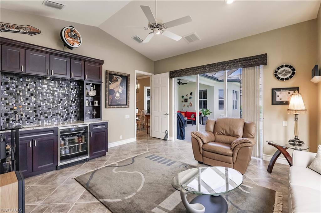 SABAL POINT - Residential