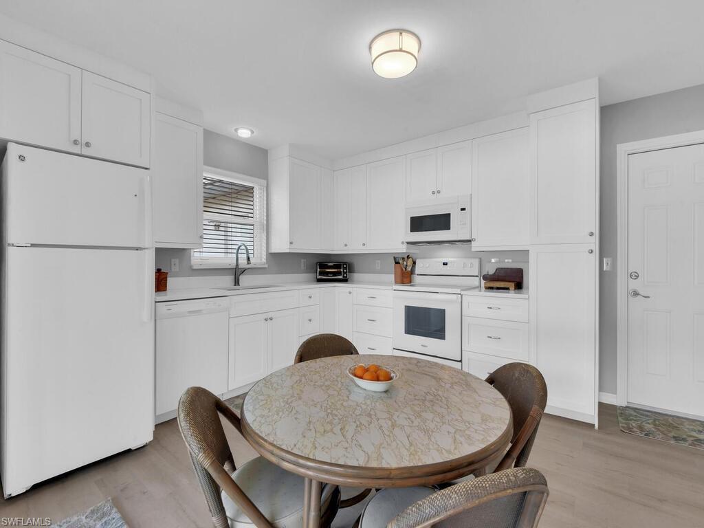 BONITA SHORES - Residential