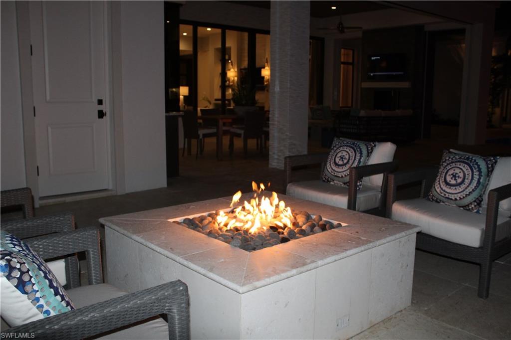 MOORINGS - Residential