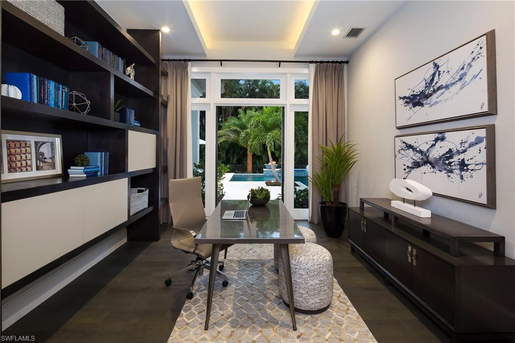 MOORINGS - Residential