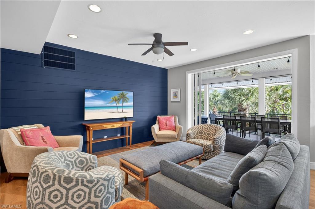 ANCHORS AWEIGH - Residential