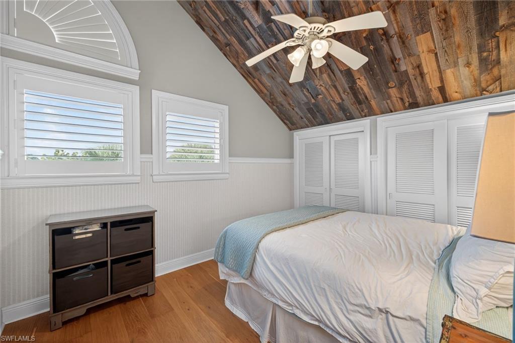 ANCHORS AWEIGH - Residential