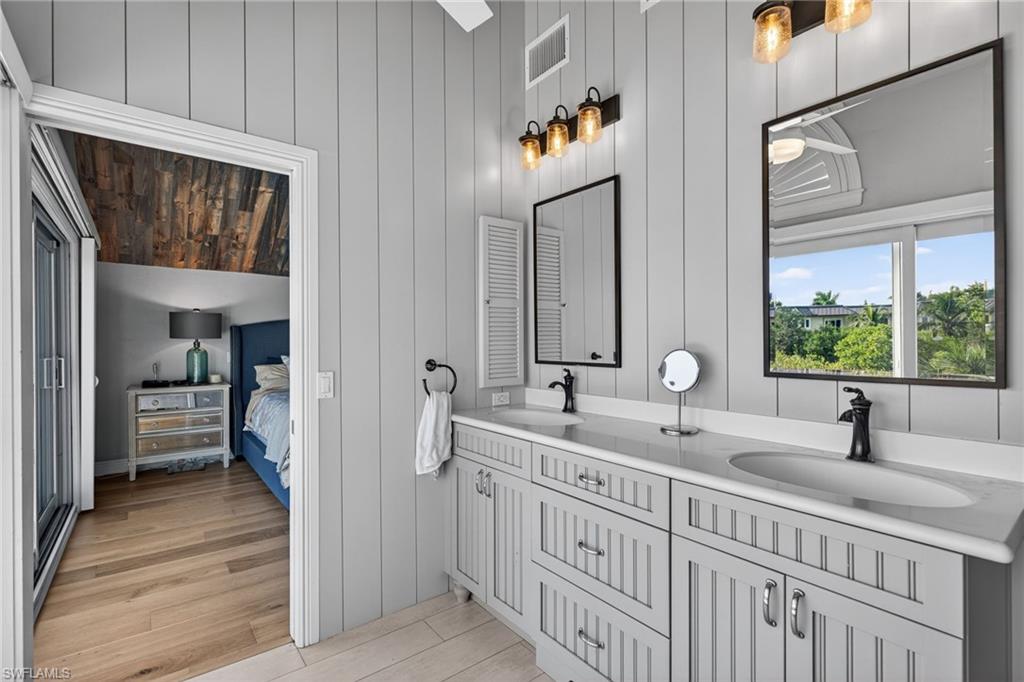 ANCHORS AWEIGH - Residential