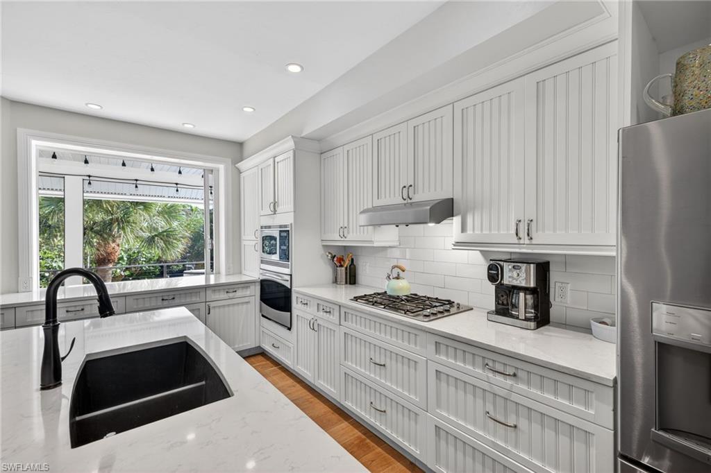 ANCHORS AWEIGH - Residential