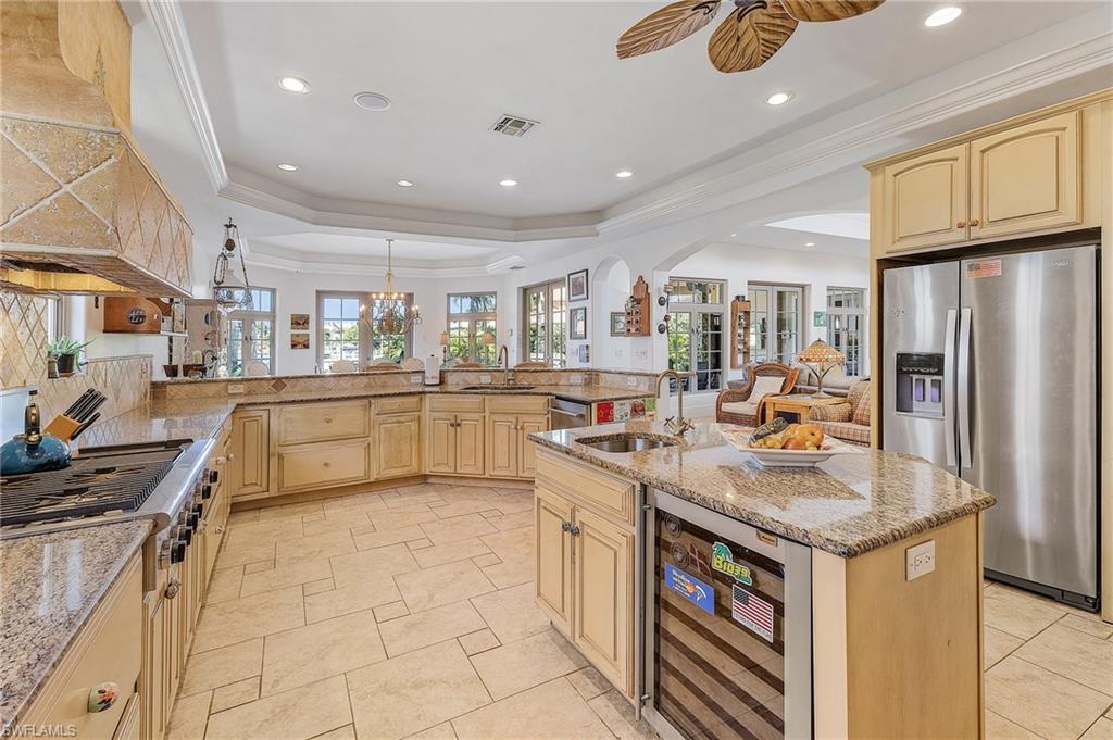 MOORINGS - Residential