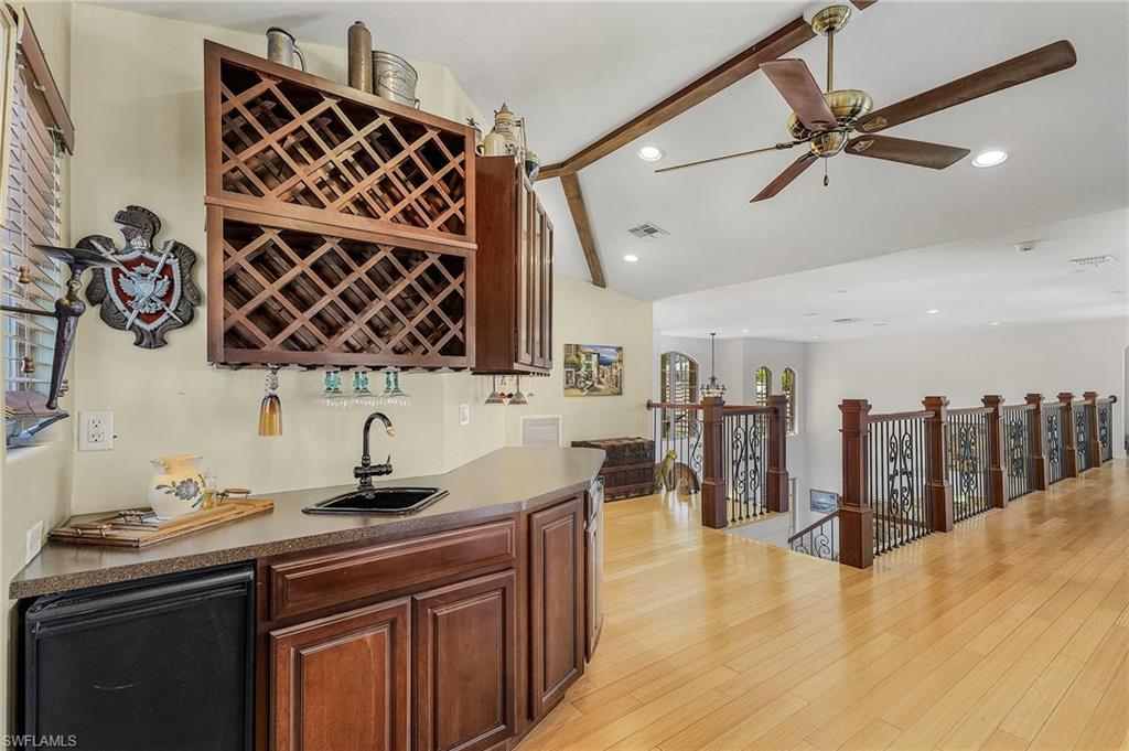 MOORINGS - Residential