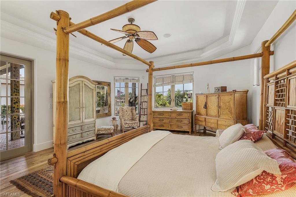 MOORINGS - Residential