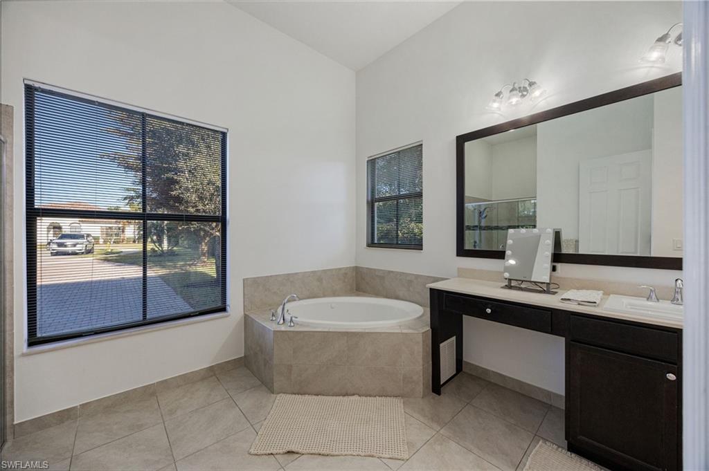 MAPLE RIDGE - Residential