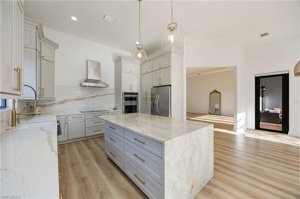 MAPLE RIDGE - Residential