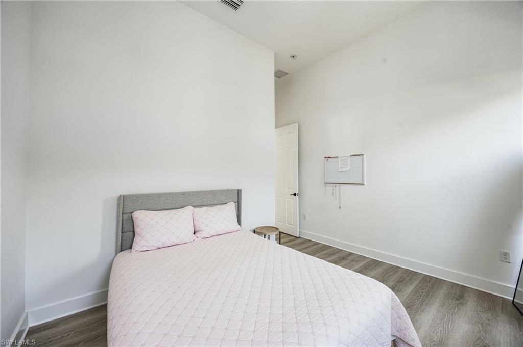 MAPLE RIDGE - Residential