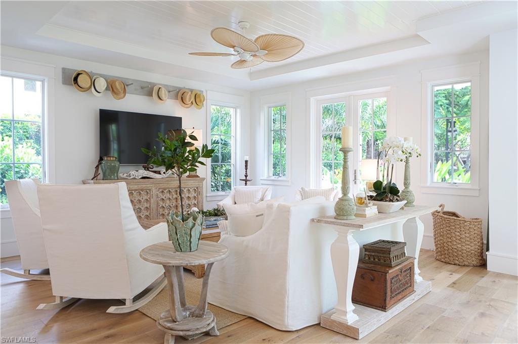 OLDE NAPLES - Residential