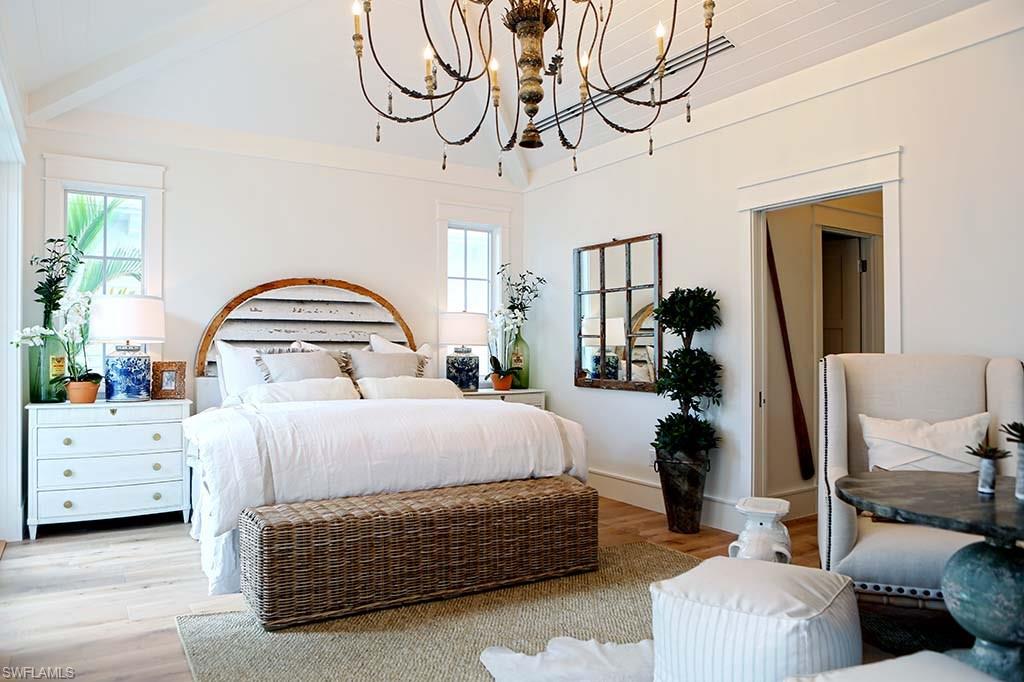 OLDE NAPLES - Residential