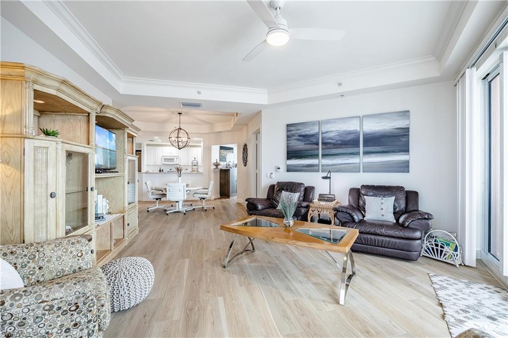 ST. TROPEZ - Residential Lease