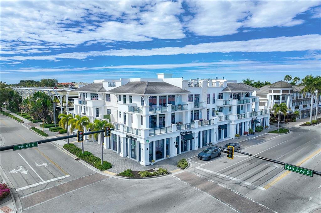 OLDE NAPLES - Residential