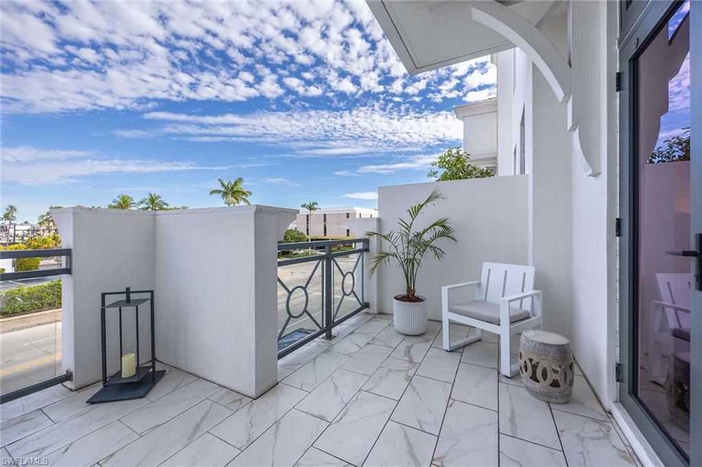 OLDE NAPLES - Residential