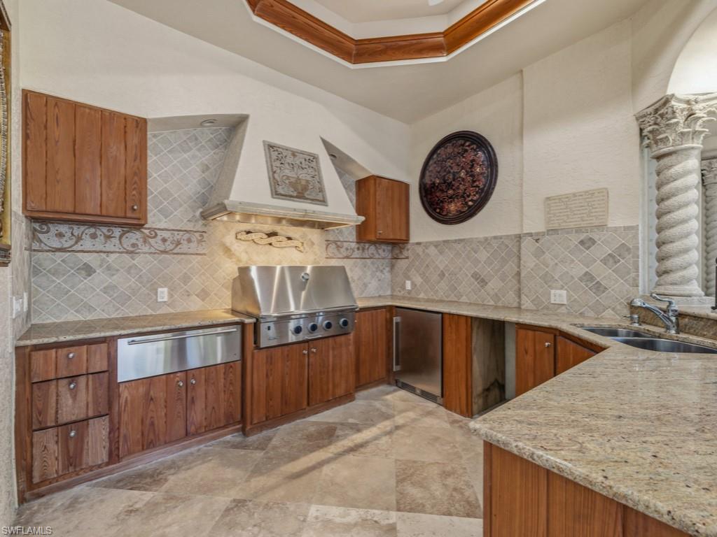 CREEKSIDE - Residential