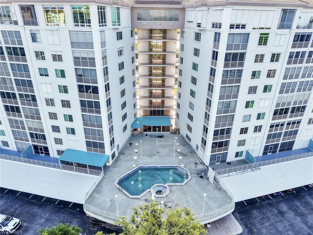 MARINA BAY CLUB OF NAPLES - Residential Lease