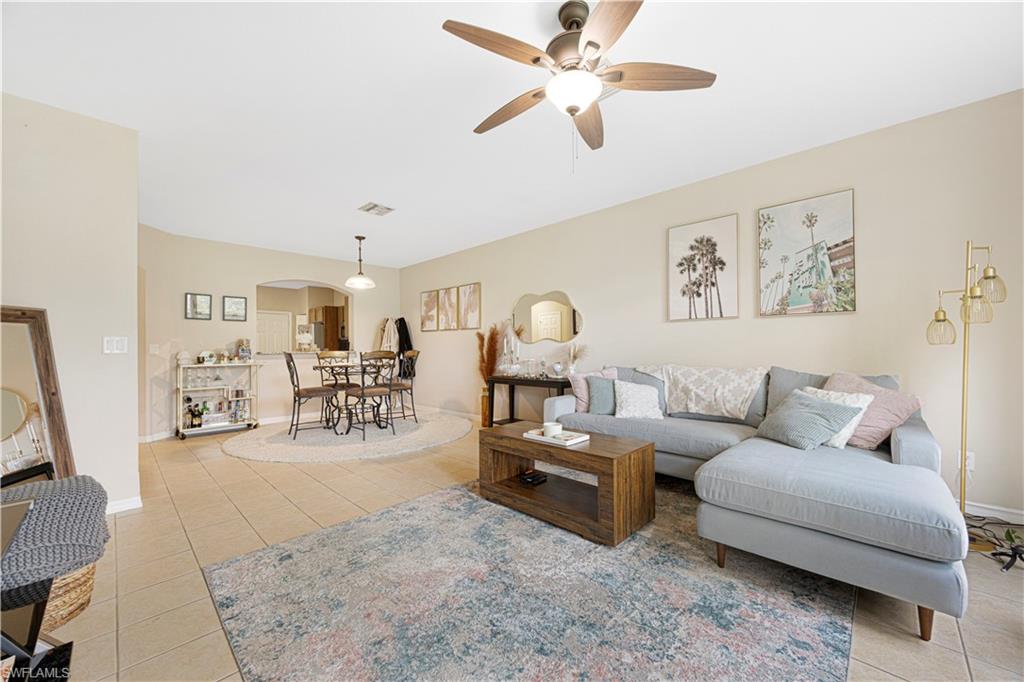 COLONNADE AT FORUM - Residential Lease