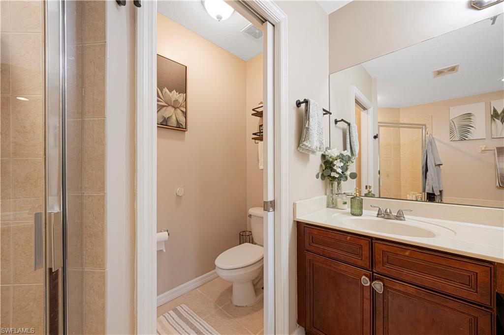 COLONNADE AT FORUM - Residential Lease