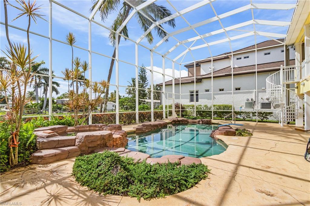 INTRACOASTAL HARBOUR - Residential