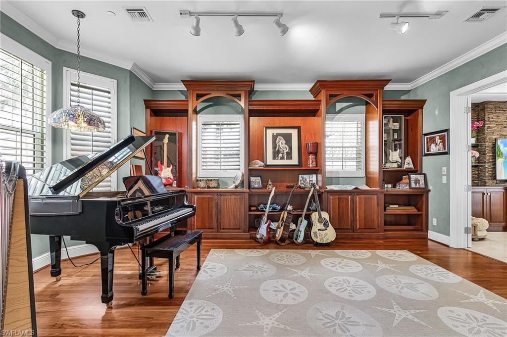 INTRACOASTAL HARBOUR - Residential