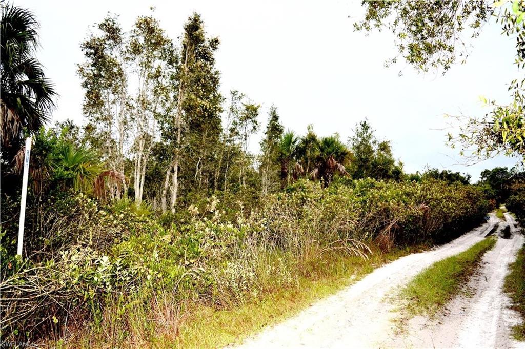 TEE AND GREEN ESTATES - Land