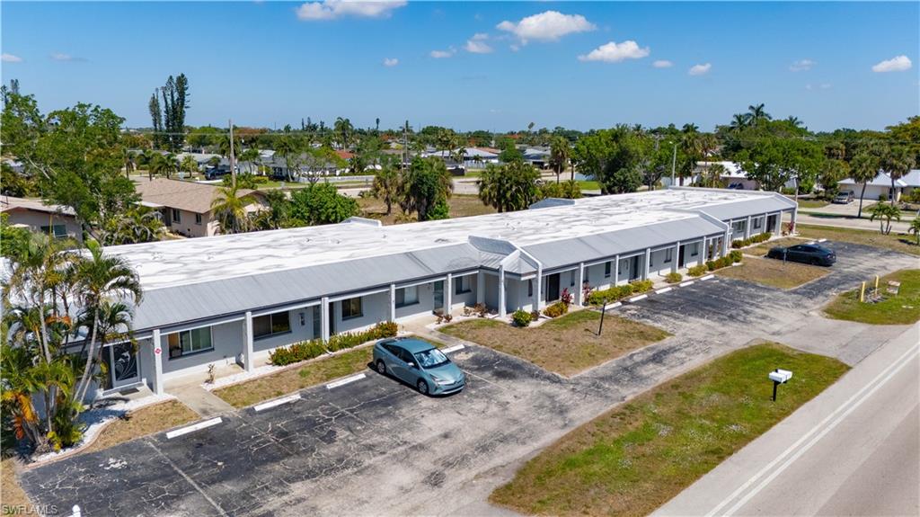 PLAZA COUNTRY BLVD CONDO - Residential