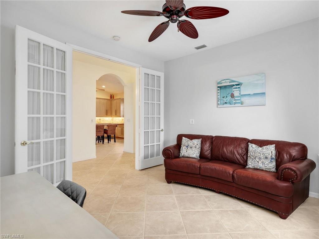 HUNTINGTON LAKES - Residential