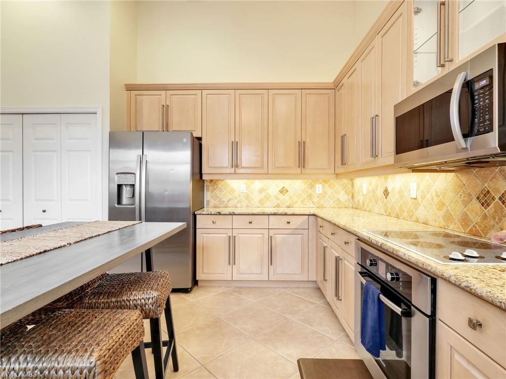 HUNTINGTON LAKES - Residential