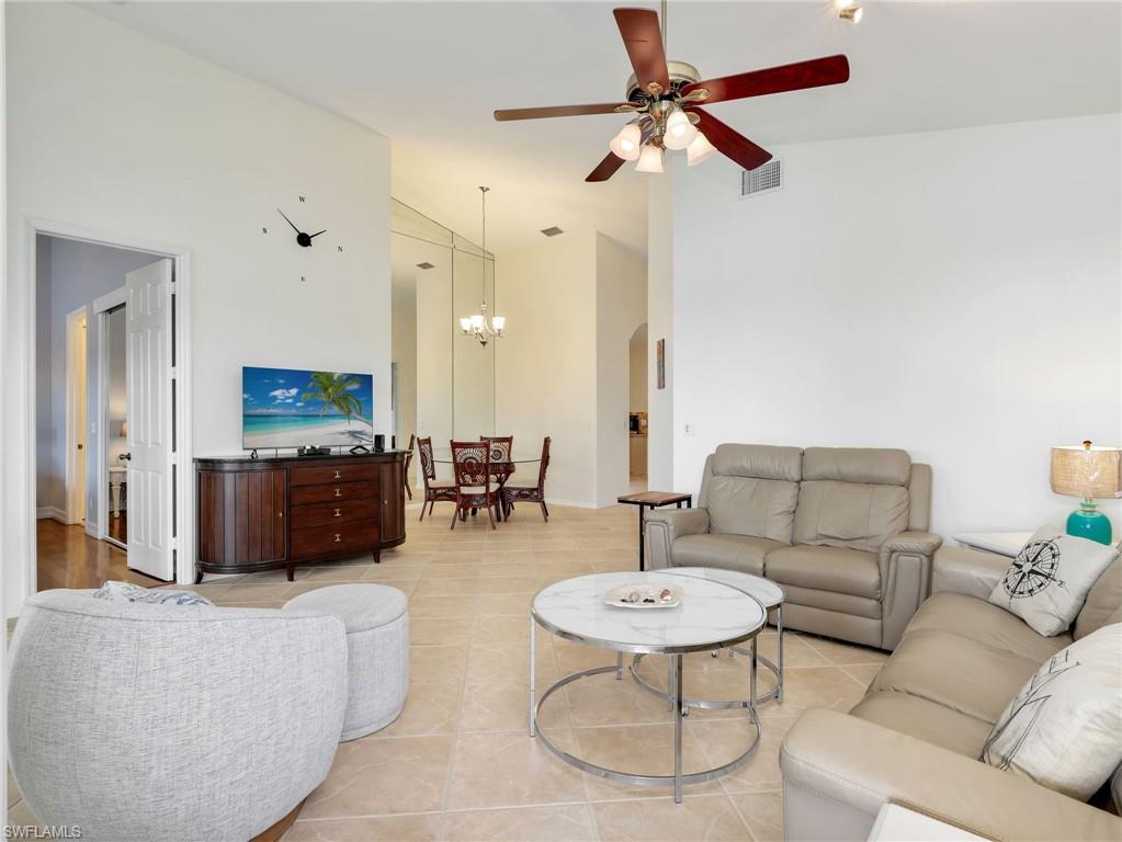 HUNTINGTON LAKES - Residential