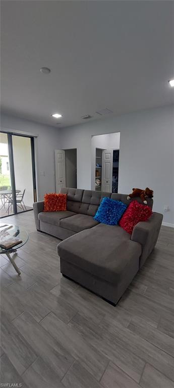 MAPLE RIDGE - Residential