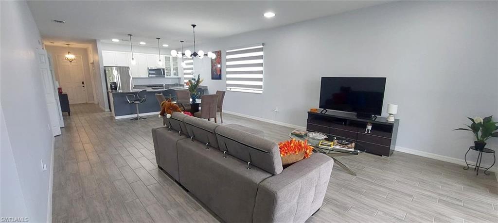 MAPLE RIDGE - Residential