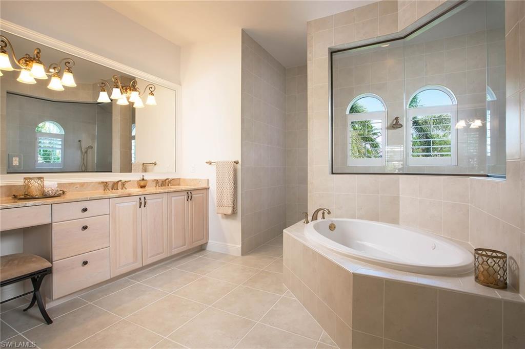 AQUALANE SHORES - Residential