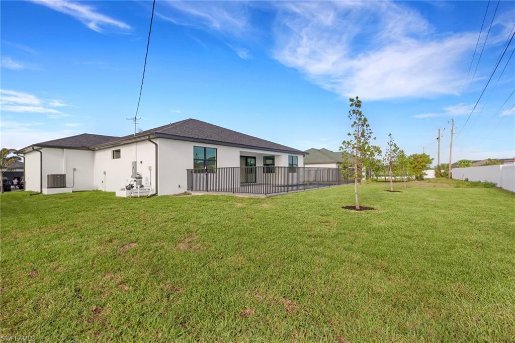 CAPE CORAL - Residential