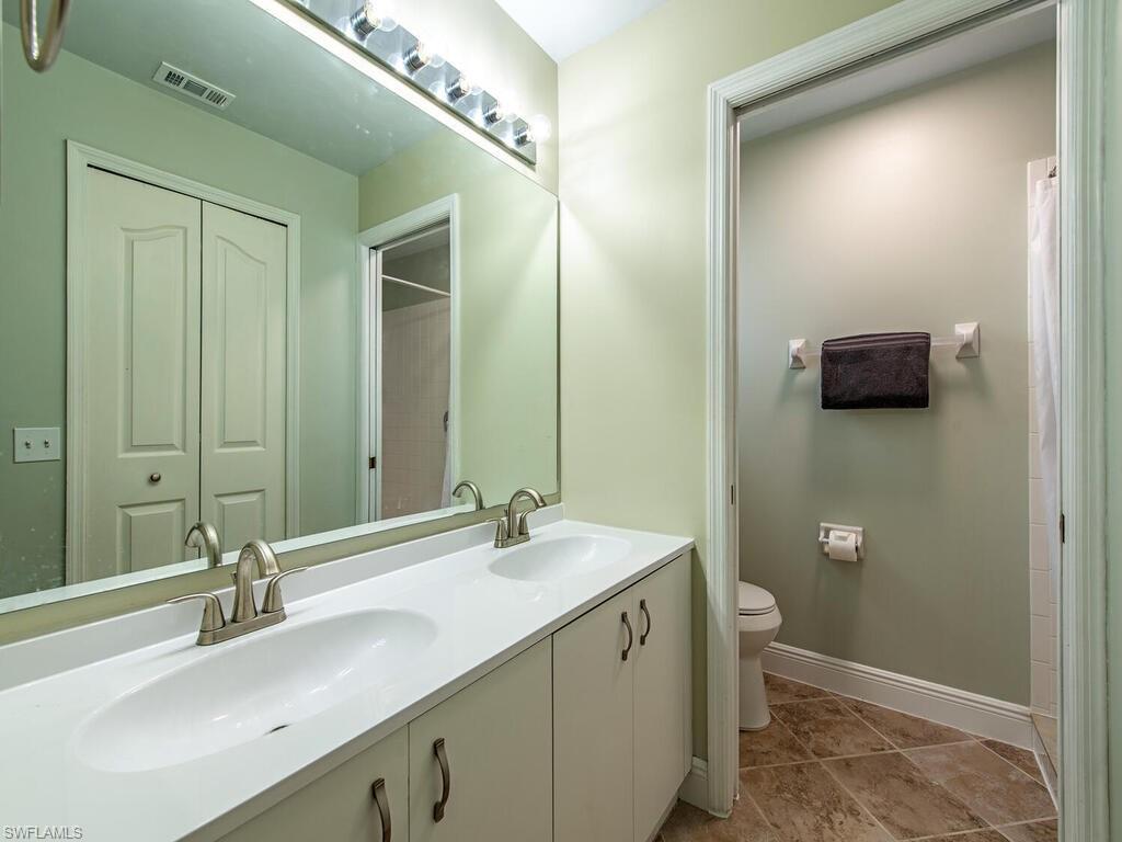 SHADOWOOD VILLAS - Residential