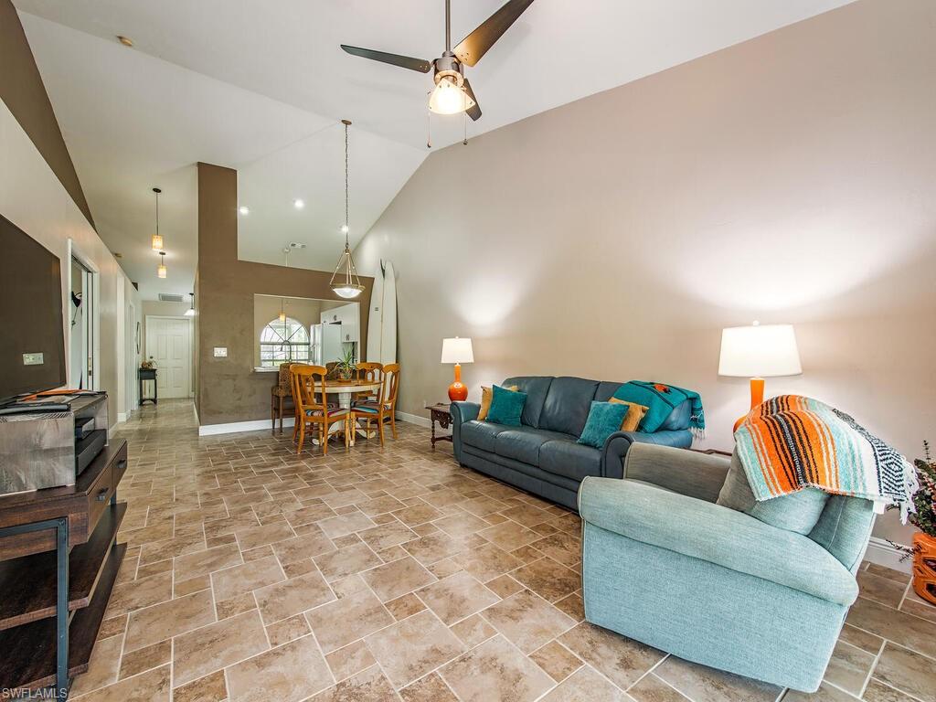 SHADOWOOD VILLAS - Residential