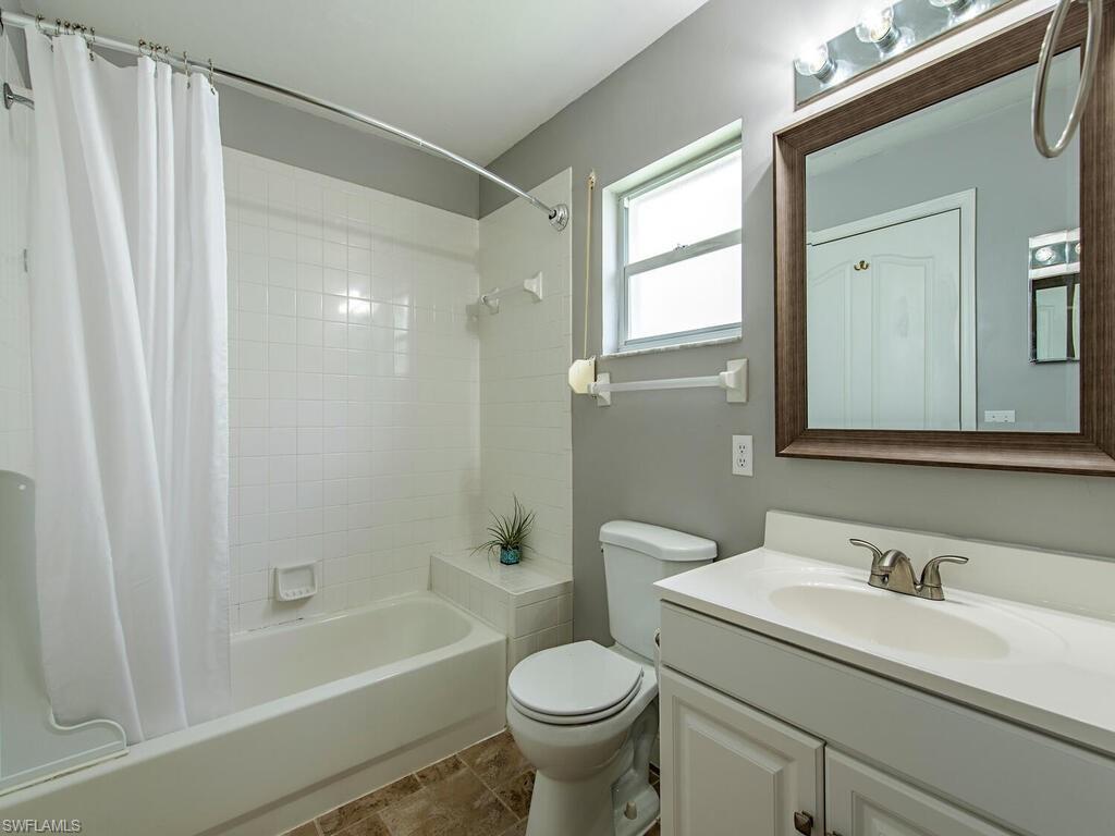 SHADOWOOD VILLAS - Residential