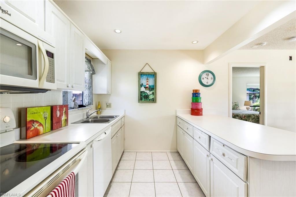 BLIND PASS CONDO - Residential