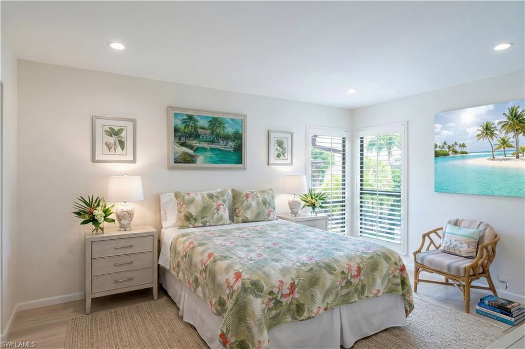 BLIND PASS CONDO - Residential