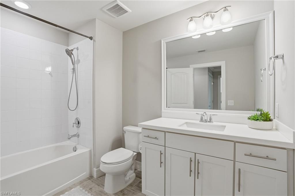 AVERY SQUARE - Residential