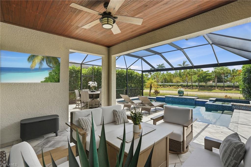 AVERY SQUARE - Residential