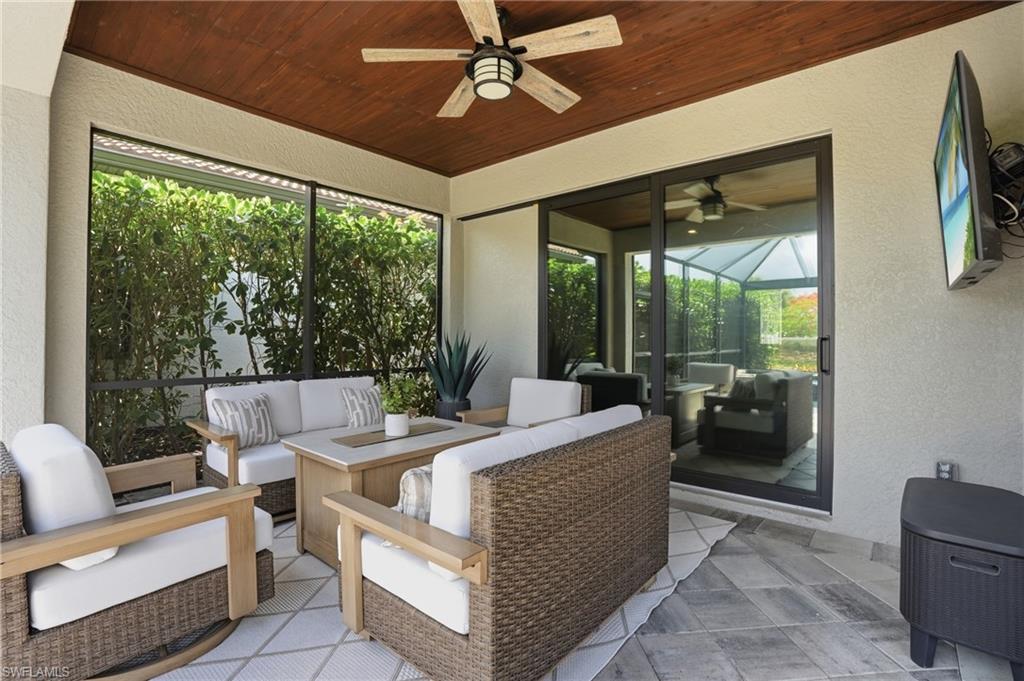 AVERY SQUARE - Residential