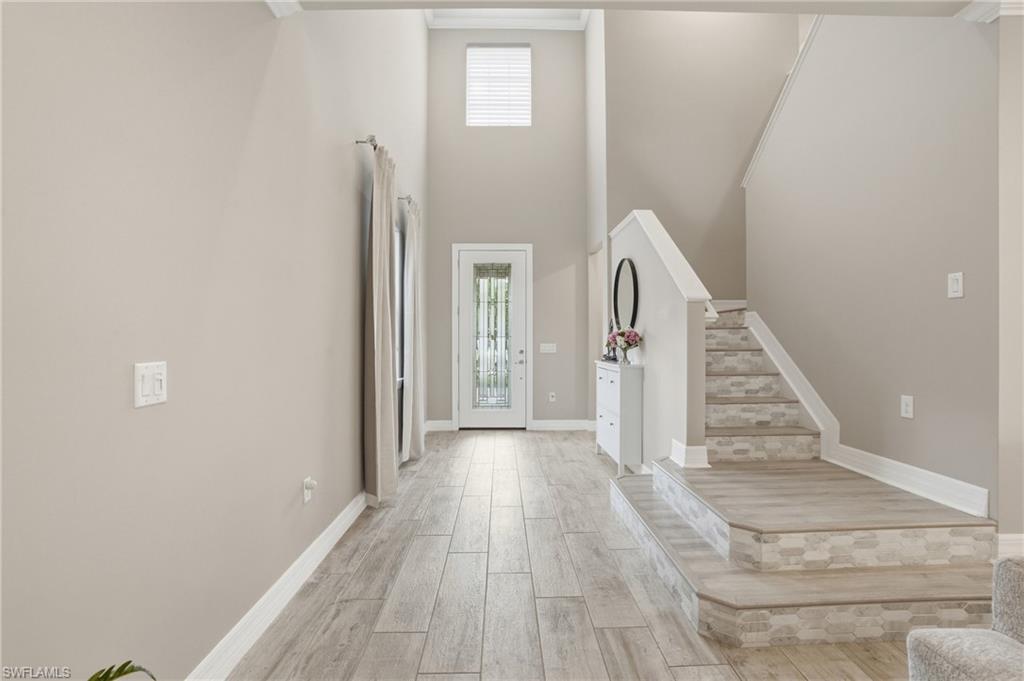 AVERY SQUARE - Residential